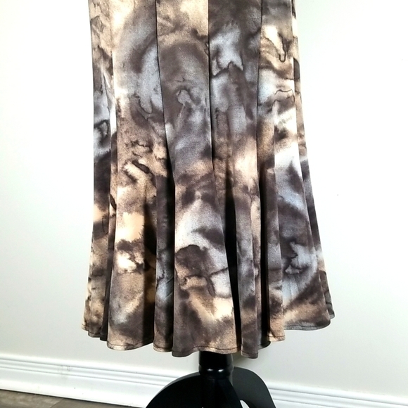 Red Coral Collection Midi Skirt Size M - Picture 3 of 8